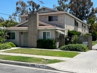 9242 Park St, Bellflower, CA 90706-5665