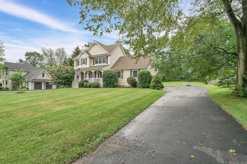 19 Jonah Cir, Florida, NY 10921-1632