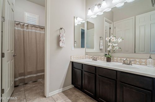 1400 Margate St, Chandler AZ  85286-6156 exterior