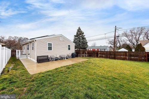 30 Bellmawr Ave, Gloucester NJ  08031-1329 exterior