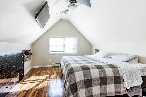 16 Scott St, New Hyde Park NY  11040-1319 exterior