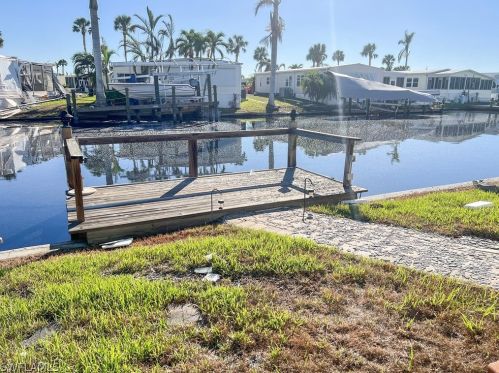 17641 Stevens Blvd, Fort Myers Beach, FL 33931-7158
