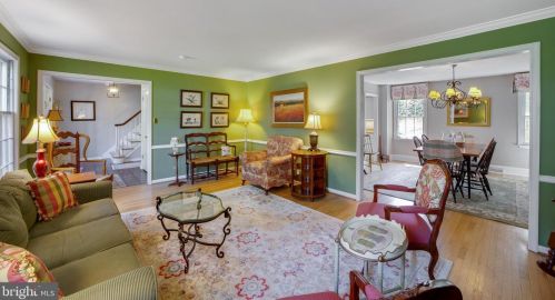 709 Malin Rd, Newtown Square PA  19073-2510 exterior