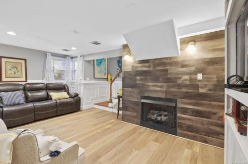 14 Utopian Pl, Airmont NY  10901-7715 exterior