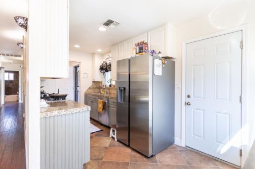 7808 Highland Ave, Citrus Heights CA  95610-4512 exterior