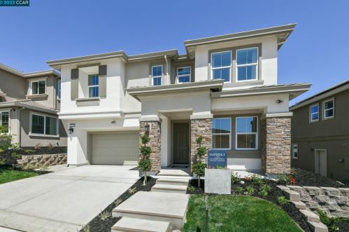 3189 Cortina Dr, West Pittsburg, CA 94565