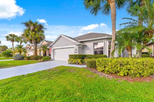 583 Montevina Dr, Fort Pierce, FL 34986-1704