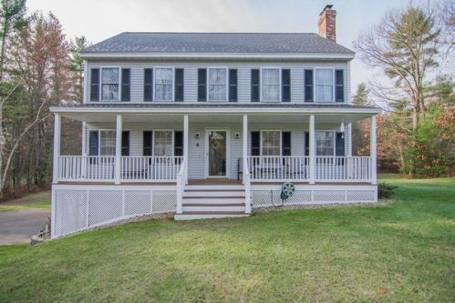 4 Williamine Dr, Newton, NH 03858-4013