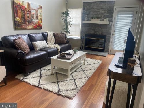1614 Mayfield Cir, Jamison PA  18929-1649 exterior