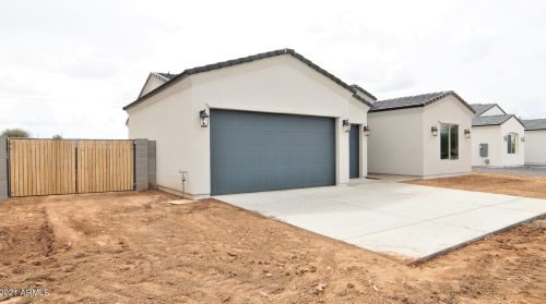 5755 Shadow Ln, San Tan Valley, AZ
