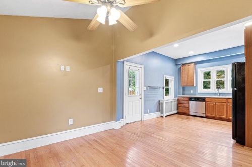 1013 Talcon Dr, Wilmington DE  19804-1242 exterior