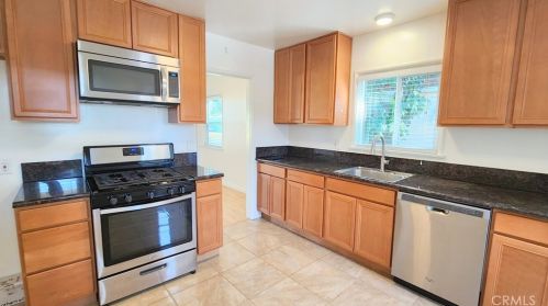 409 Wayne Ave, Fullerton CA  92833-2420 exterior