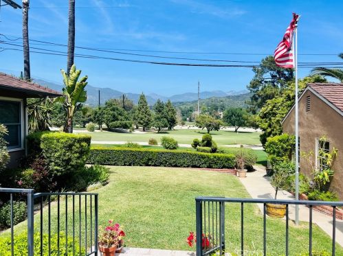 3010 Country Club Dr, Glendale, CA 91208-1712