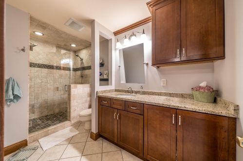 3949 Thomas Dr, Covington KY  41018-2916 exterior