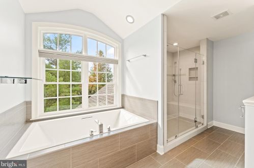 43530 Butler Pl, Leesburg VA 20176-7428 exterior