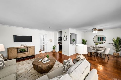 826 Camino Real, Redondo Beach, CA 90277-4376