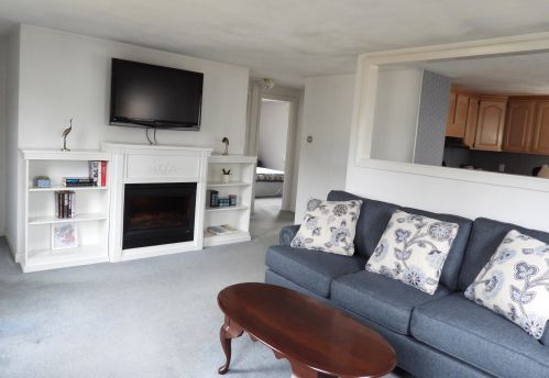 40 Alma Rd, Falmouth, MA 02540-3602