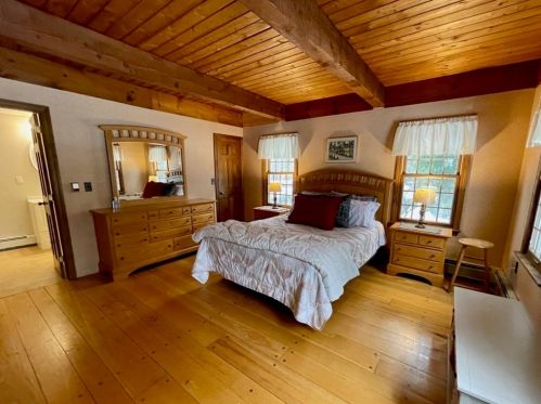 770 Boxford St, North Andover MA 01845-3223 exterior