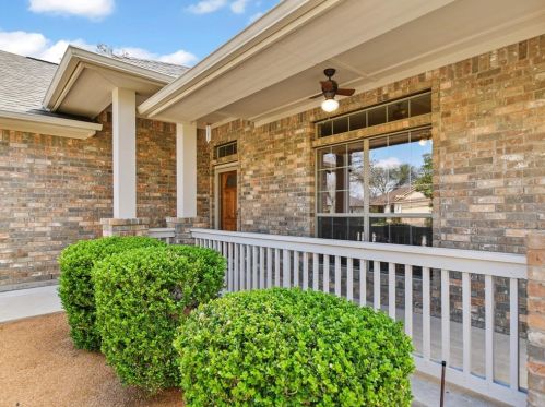 714 Enchanted Rock Trl, Georgetown TX  78633-5239 exterior