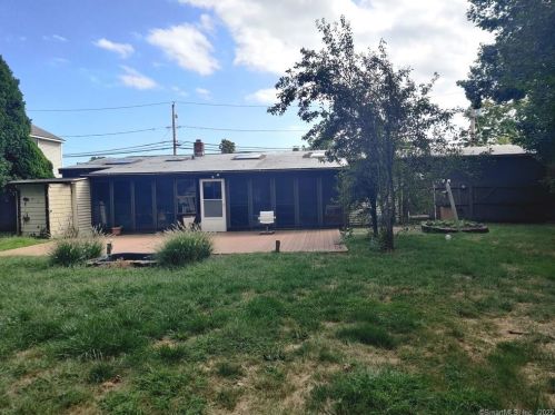 70 Marina Dr, Stratford, CT 06614-3038
