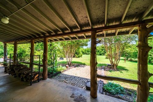 1511 Walnut Grove Rd, Midlothian TX  76065-4765 exterior