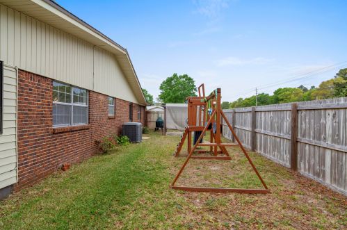 88 9th St, Shalimar FL  32579-1431 exterior