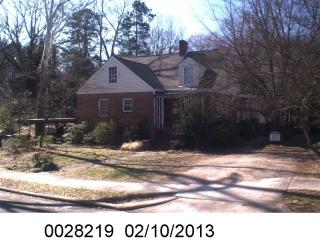 305 Brooks Ave, Raleigh NC  27607-7130 exterior