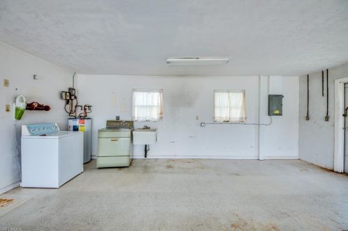 314 Hollywood St, Lehigh Acres FL  33936-5336 exterior