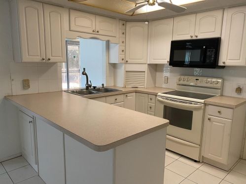 9735 Lamantin Dr, Port Richey, FL 34668-3632