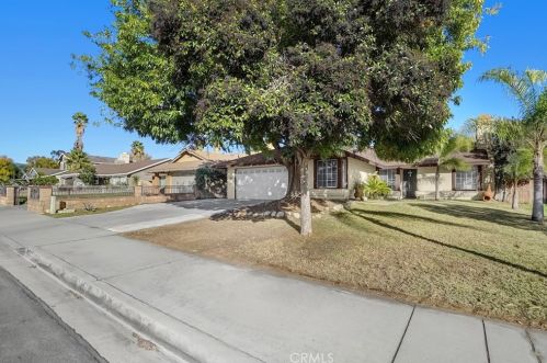 805 Marvin Dr, San Bernardino, CA 92410-5425