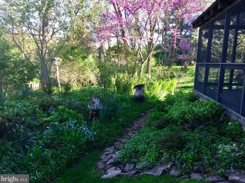 440 Franklin Church Rd, Siddonsburg PA  17019-9766 exterior