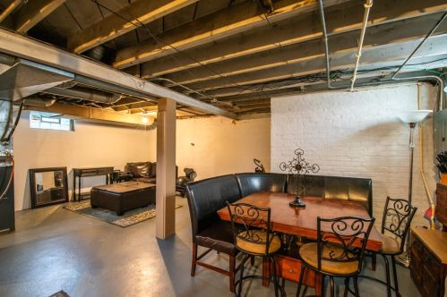 6400 37 Ave, Kenosha WI 53142-3335 exterior