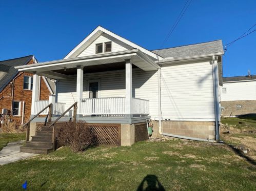733 4th St, Verona, PA 15147-1328