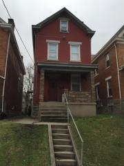 2347 Stratford Ave, Cincinnati OH  45219-1213 exterior