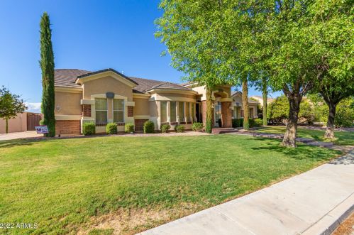 3112 Glencove St, Mesa, AZ 85213-5554