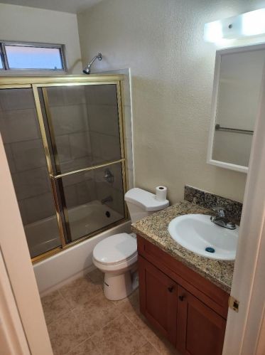 113 Kiwi St, Los Banos CA  93635-3127 exterior