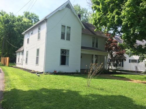 134 Walnut St, Calvary, KY 40033-1446