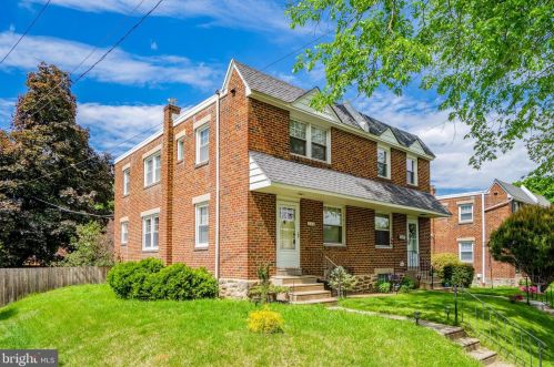 516 Fountain St, Philadelphia, PA 19128-2402