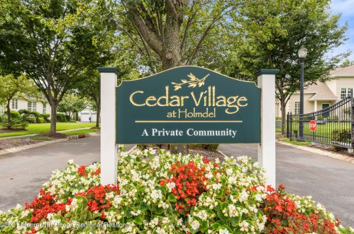 34 Chesapeake Dr, Holmdel Village NJ  07733-3111 exterior