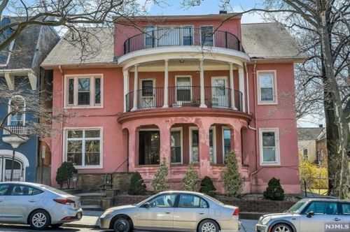 720 Boulevard, Union City NJ  07086-6912 exterior