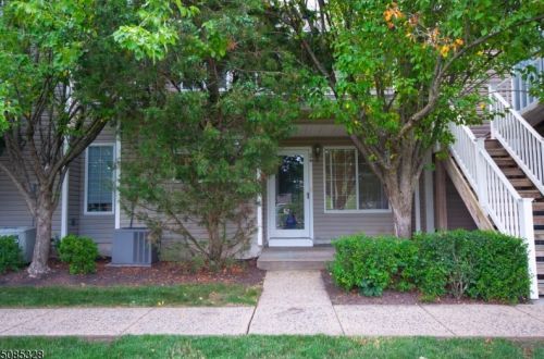 24 Morgan Ct, Bedminster, NJ 07921-1865