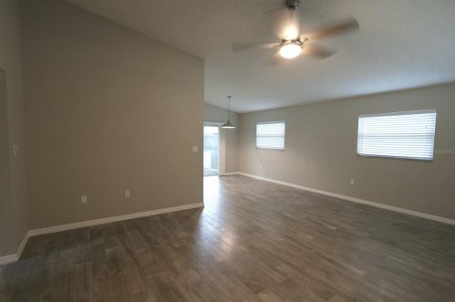 7060 68th St, Pinellas Park FL  33781-3921 exterior