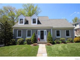 51 Easton Ct, Huntington, CT 06484-6413