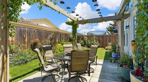 2615 Sequoia St, Lodi CA  95242-4689 exterior