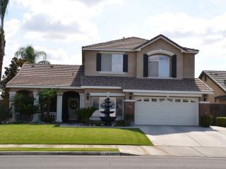 10501 Panther Falls Ave, Bakersfield, CA 93312-1871