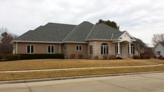 2111 Stoney Brook Ct, Manitowoc, WI 54220-8607