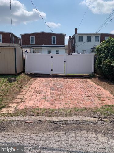 1331 Locust St, Norristown PA  19401-3319 exterior