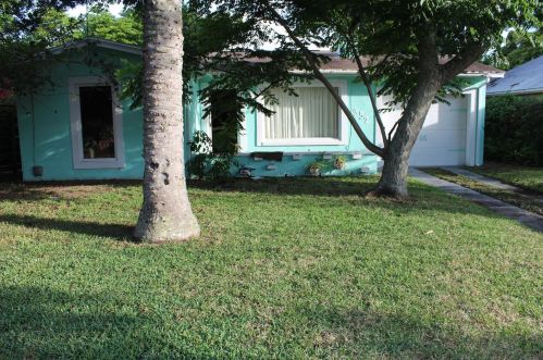 352 Golf Blvd, Daytona Beach, FL 32118-3647