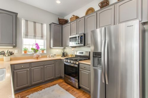 960 Brentwood Rd, Beaumont CA  92223-8561 exterior