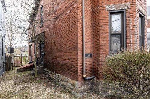 212 Bausman St, Pittsburgh, PA 15210-2010